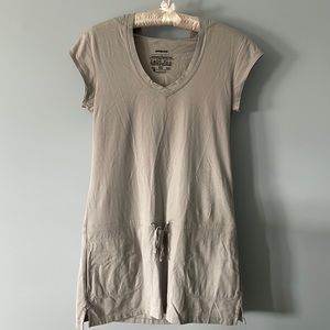 Patagonia drop-waist gray size small hooded mini dress
